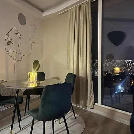 アパート Sky Lux Point *